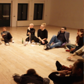Als man sich noch begegnen durfte: Diskussionsrunde in den Lake Studios Berlin.