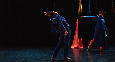 Dorothea Munyaneza zeigt "Mailles" beim Internationalen Festival Tanz im August 2021